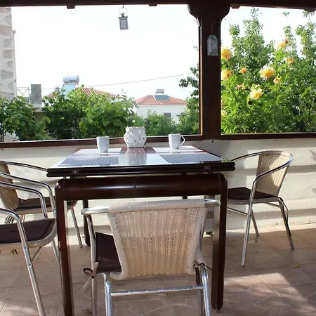 Cozy Backyard House Holiday home Plaka (Apokoronas)